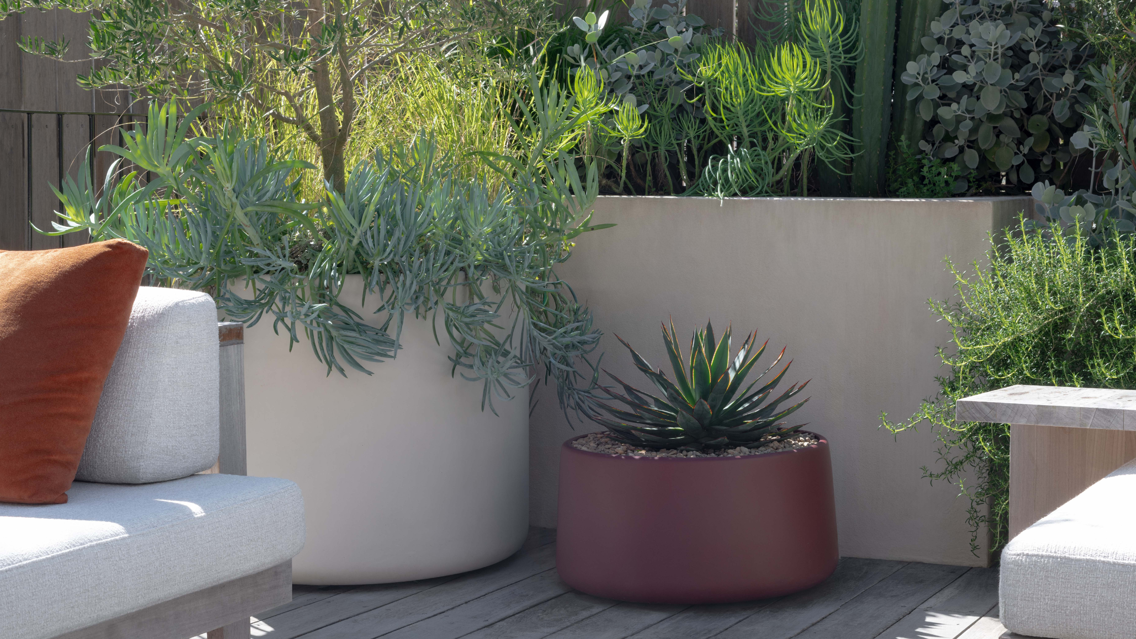 Outdoor Spaces as Extensions of Interior Design – Hibernate Outdoors